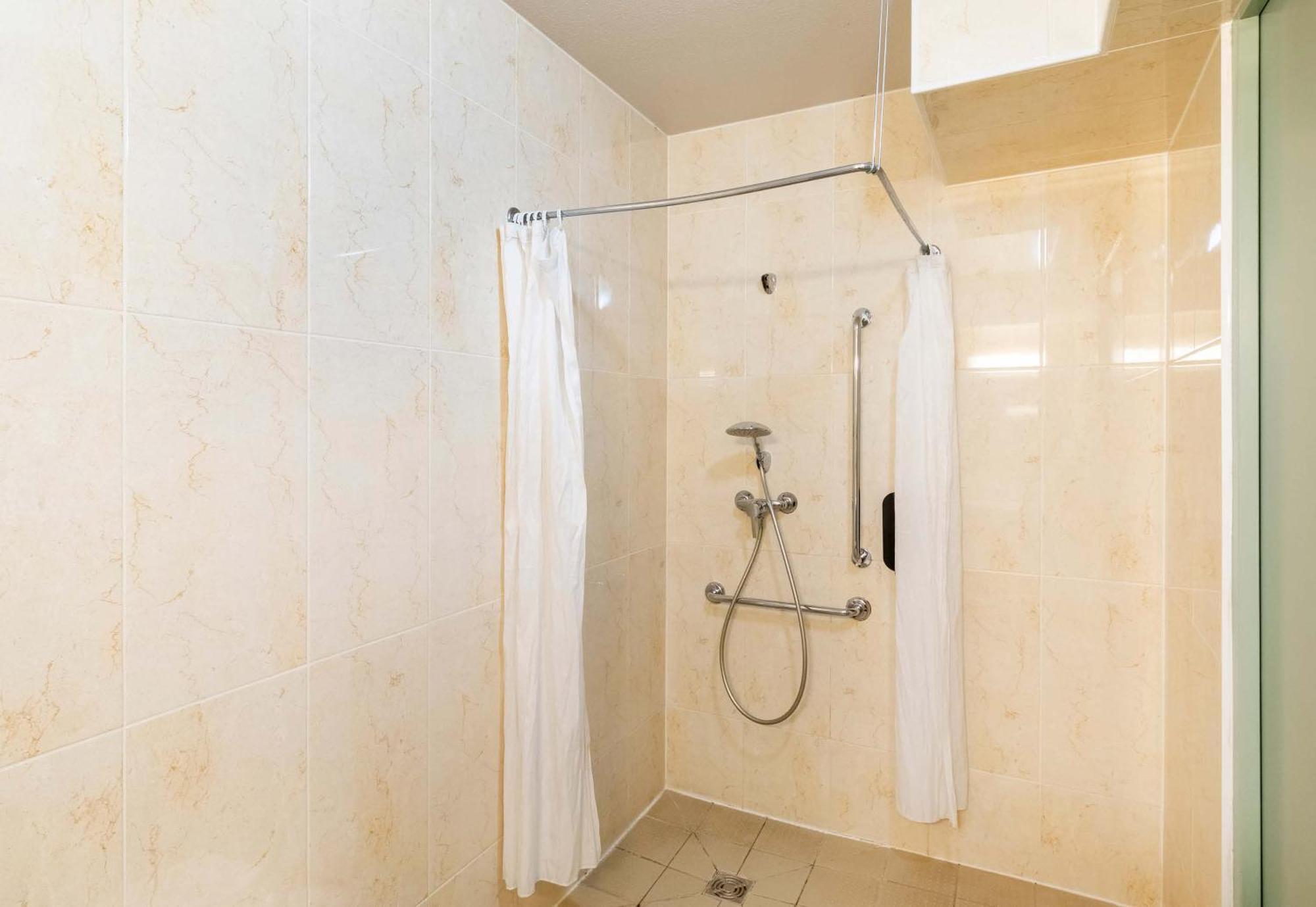 B&B Hotel Saint-Geours-De-Maremne Hossegor Εξωτερικό φωτογραφία
